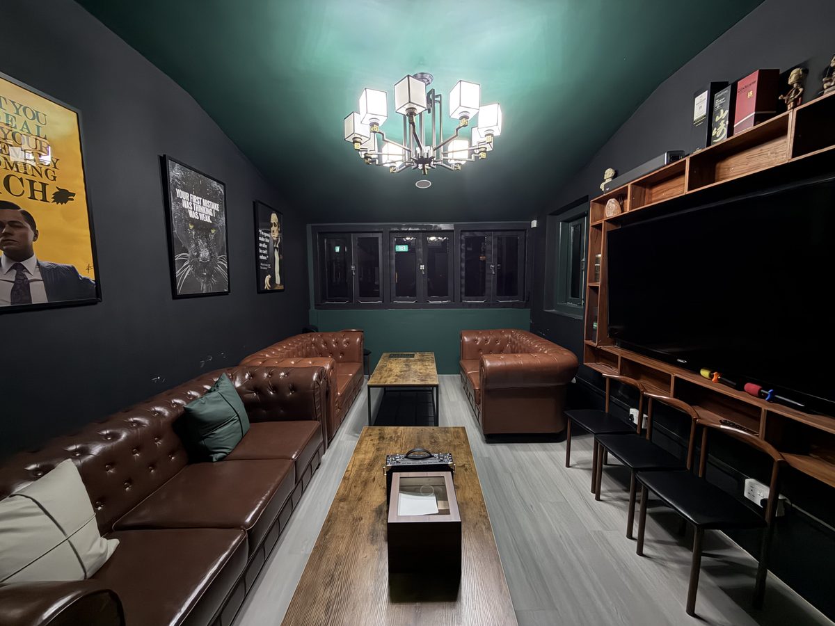 Level 4: Private Club